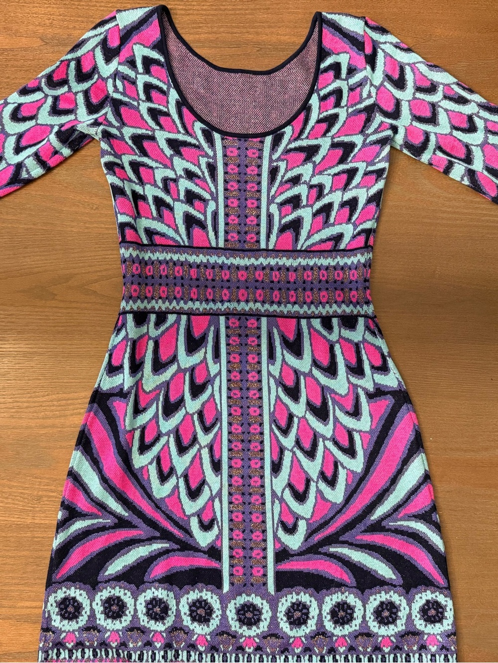 Lilly Pulitzer Escala Sweater
Dress - Picture 2 of 3